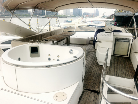 Sunseeker 73