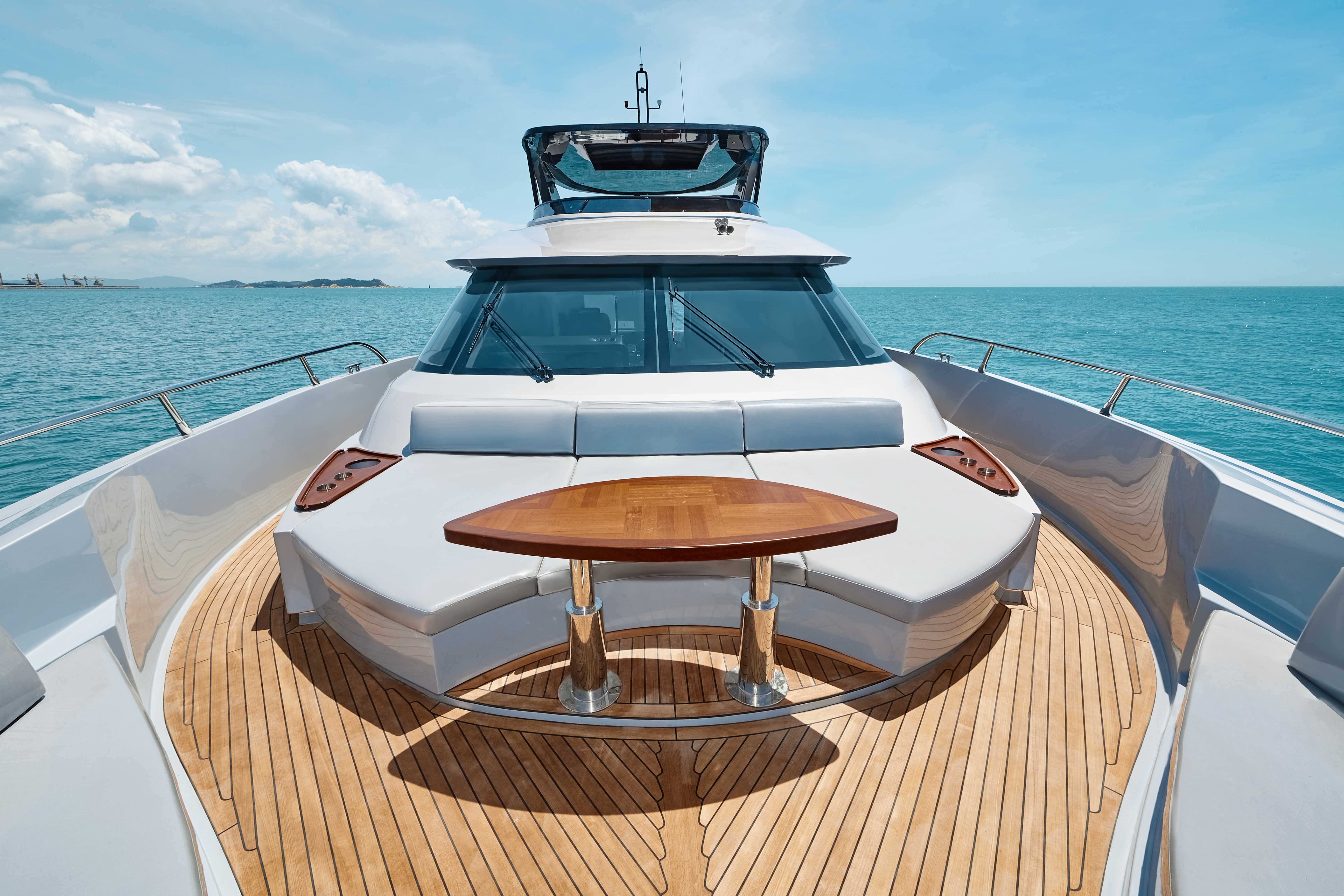 Aquitalia 78ft